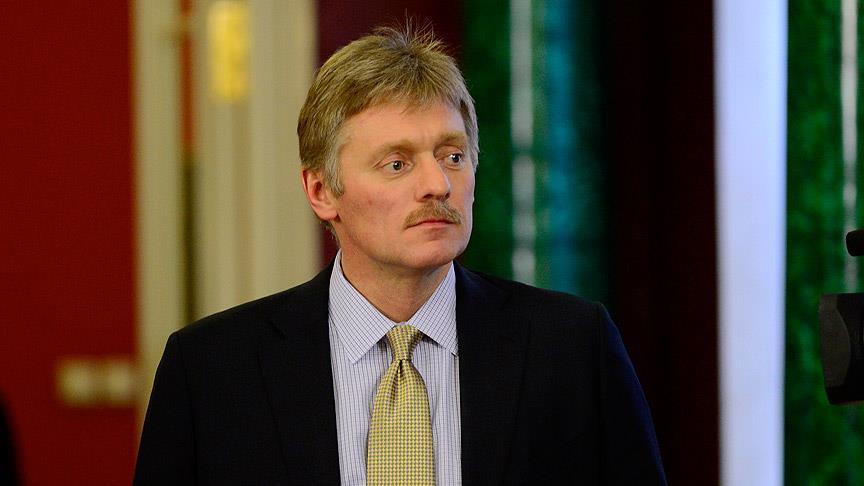 Пресс-секретарь Путина: "Вывод войск благотворно скажется на переговорном процессе, уравняет условия"