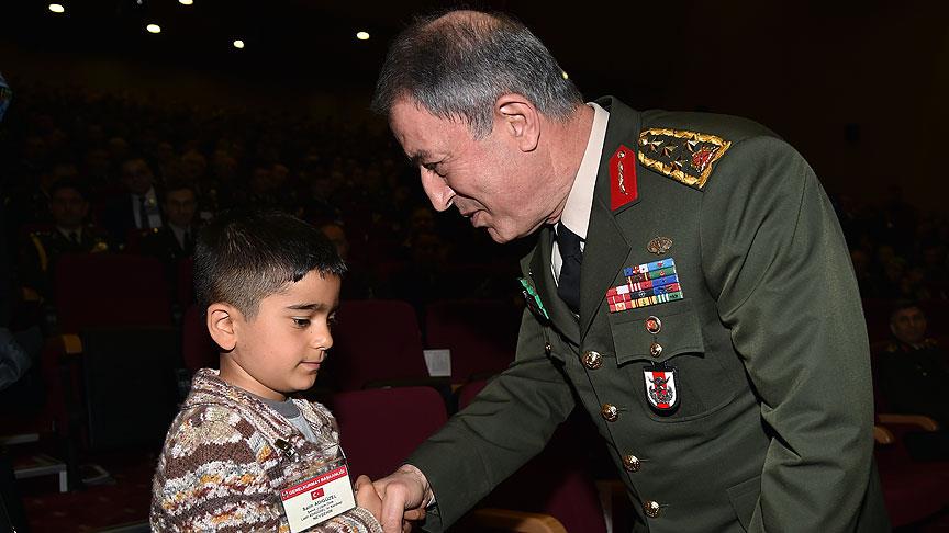 Genelkurmay Başkanı Akar şehit çocuklarını kabul etti