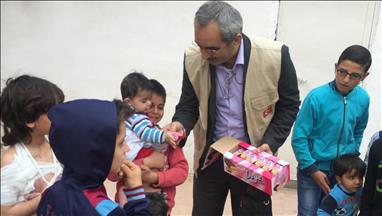 کمک‌رسانی یک انجمن خیریه ترکیه به 15 هزار خانواده سوری