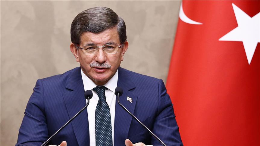  Davutoğlu dënon sulmet e sotme në Bruksel 