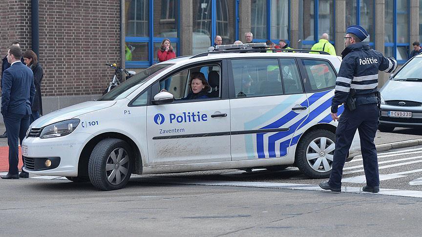 Bruxelles: Explosion dans la station de métro