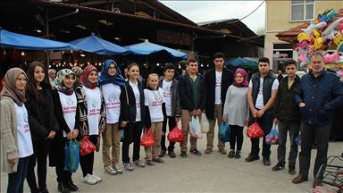 Öğrenciler'den size 'Size yardım edebilir miyim' projesi