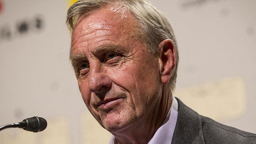 Efsane futbolcu Johan Cruyff hayatını kaybetti