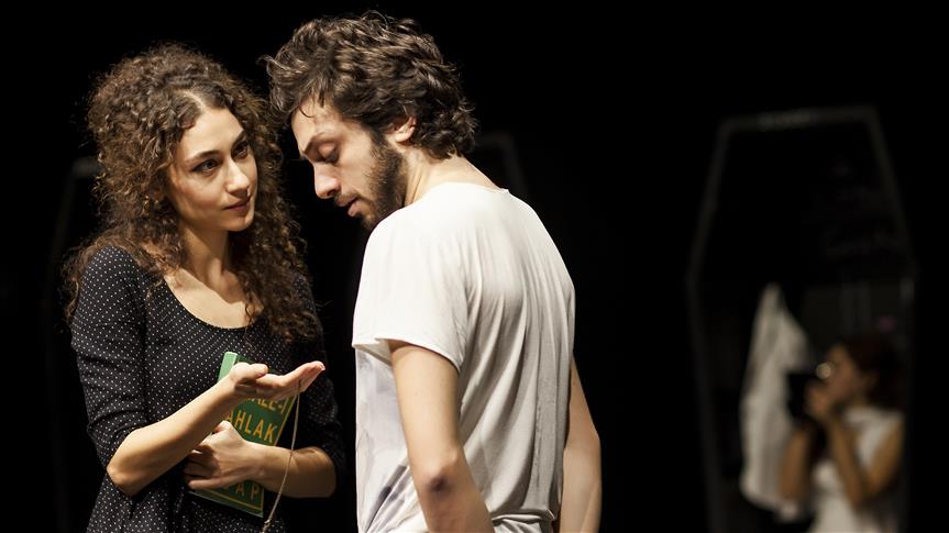 Istanbul theater revamps Shakespeare plays 