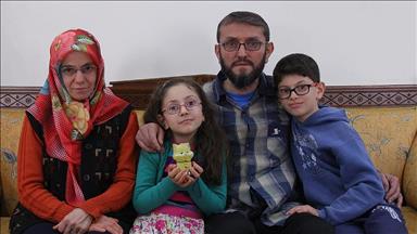 Diyalizle geçen 14 yılda hayata ara vermedi