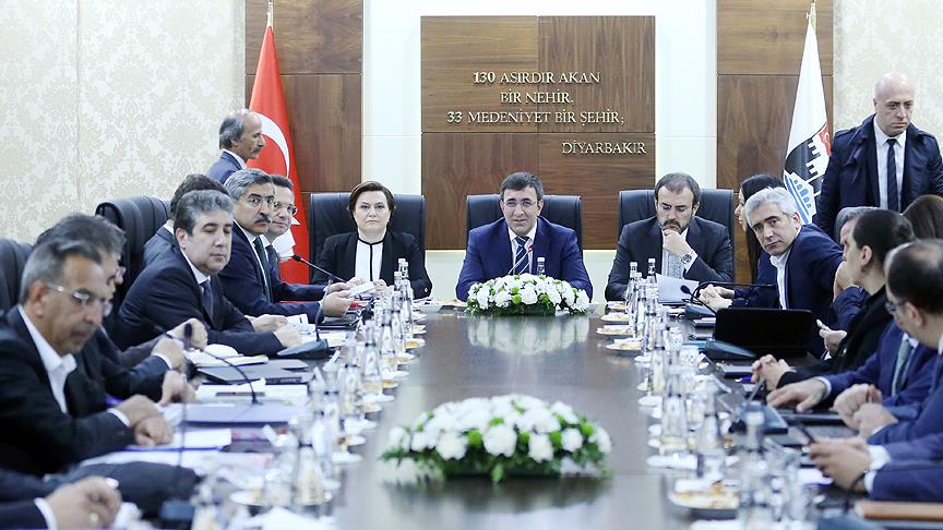 Bakan Ünal: Biz Diyarbekir'den vazgeçmeyiz