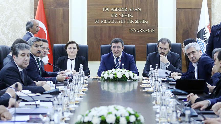 Bakanlar Sarı, Yılmaz ve Ünal Diyarbakır'da