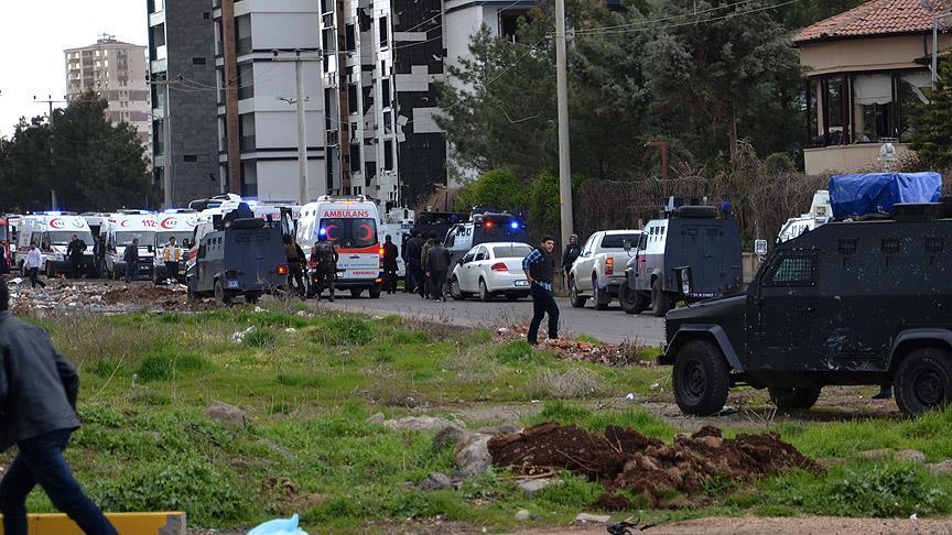 7 police officers martyred in SE Turkey blast 