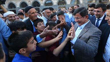 Sur'daki vatandaşlar Başbakan Davutoğlu'nu bekliyor