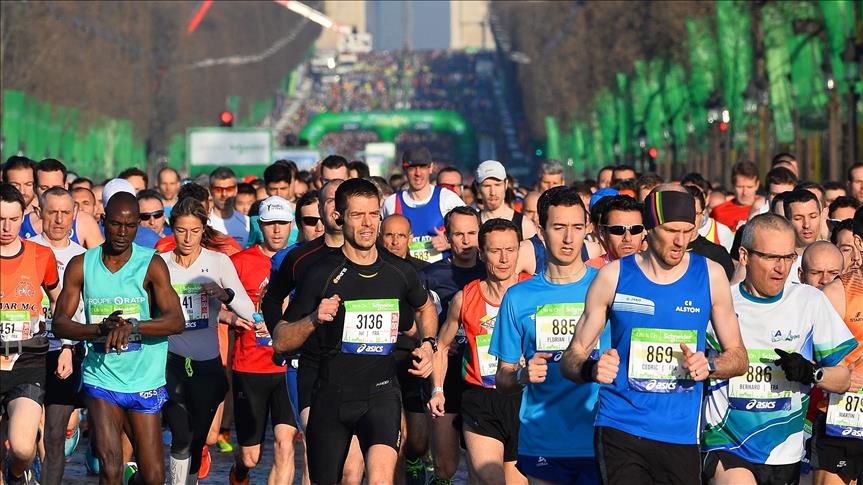 چهلمین دور از مسابقات ماراتن پاریس در پایتخت فرانسه برگزارشد