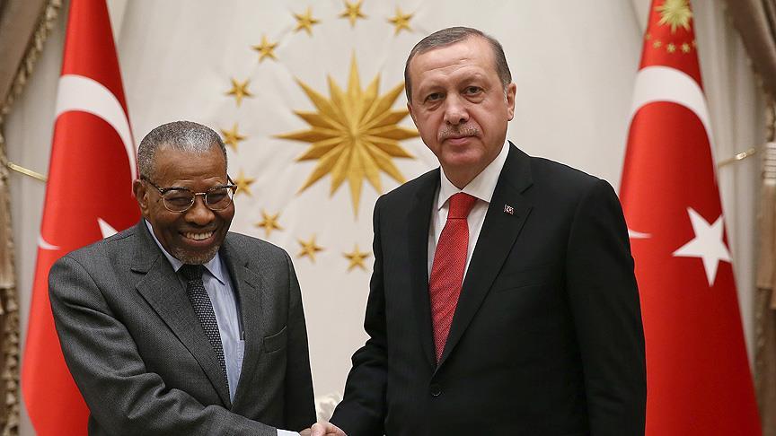 Cumhurbaşkanı Erdoğan el-Medeni'yi kabul etti