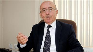 Hizmetli olarak girdiği kurumda 24 yıldır müdürlük yapıyor