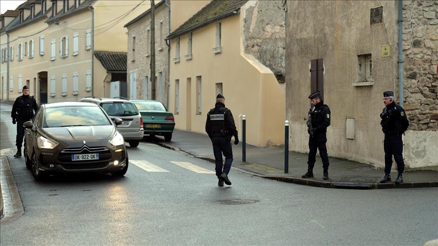  Paris attacks suspect arrested, Belgian media reports 