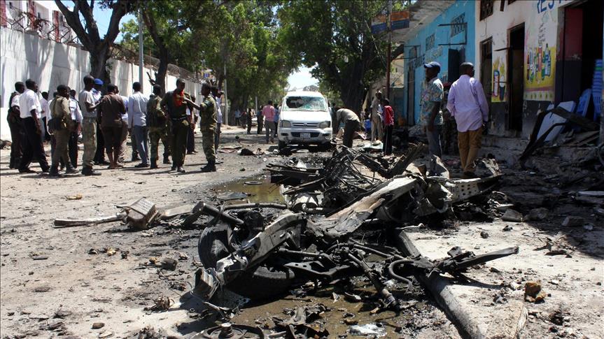 Car bomb kills six in Somali capital