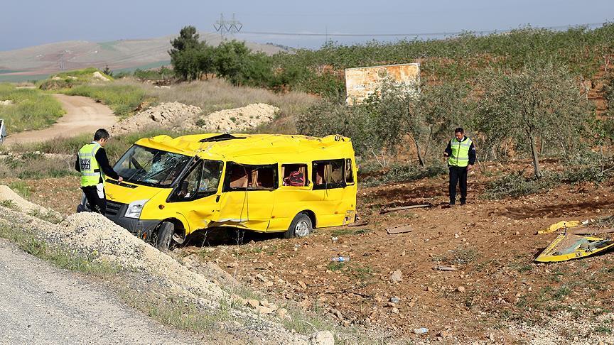 Şanlıurfa'da öğrenci servisi devrildi: 31 yaralı
