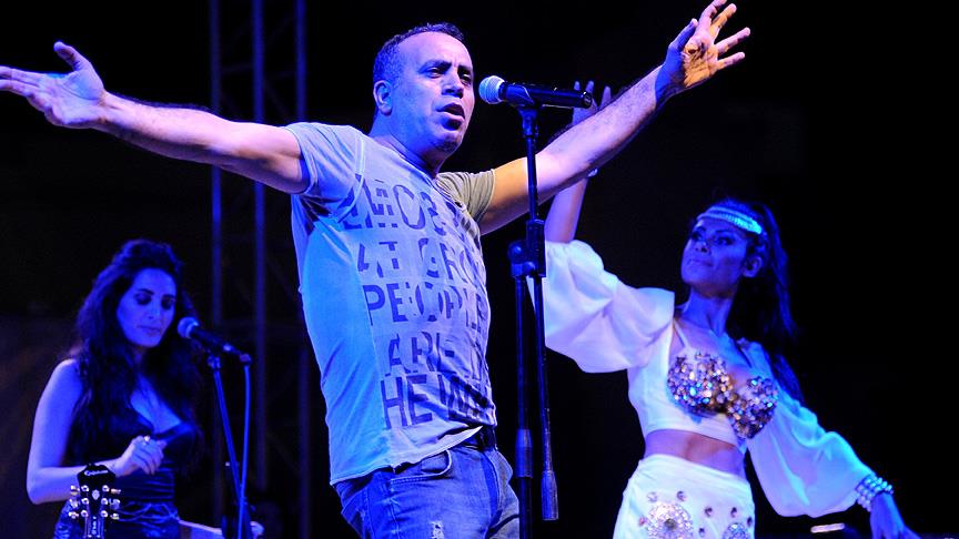 Haluk Levent Suriyeli mülteciler için klip yayınladı