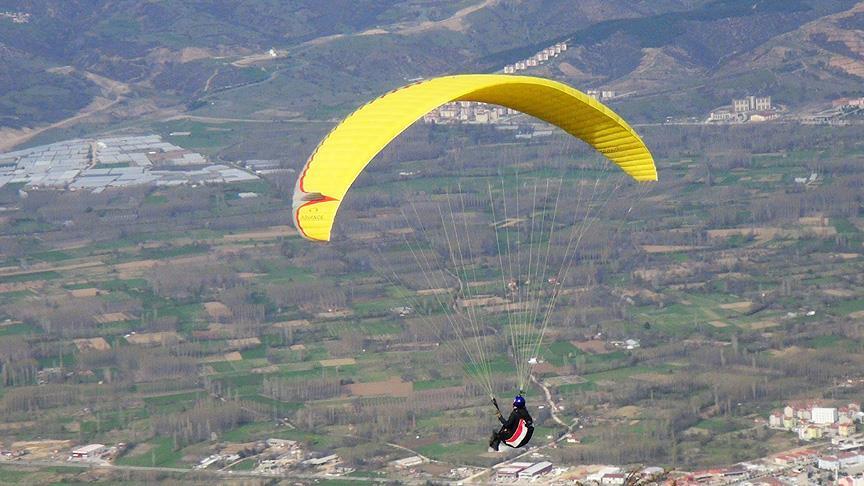 Kütahya yamaç paraşütü turizmine açılıyor