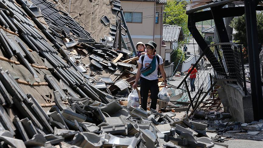 زمین لرزه ژاپن 9 کشته و صدها زخمی برجای گذاشت