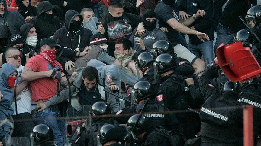 Belgrad derbisinde olay