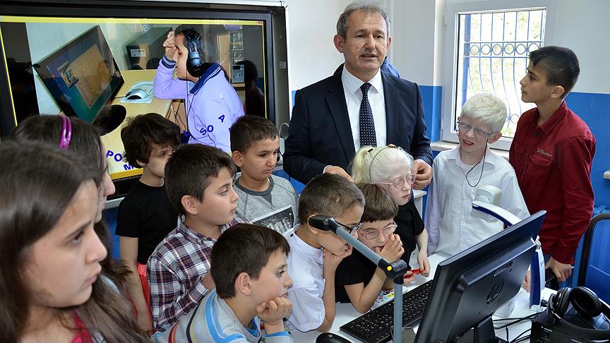 Görme engelliler için teknoloji sınıfı kuruldu