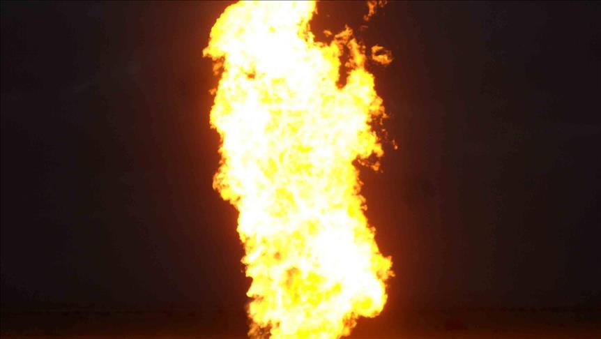 Nigerian militants threaten further pipeline attacks