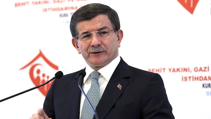Başbakan Davutoğlu: Pervasızca teröre sözcülük yapanlar adalete hesap verecek