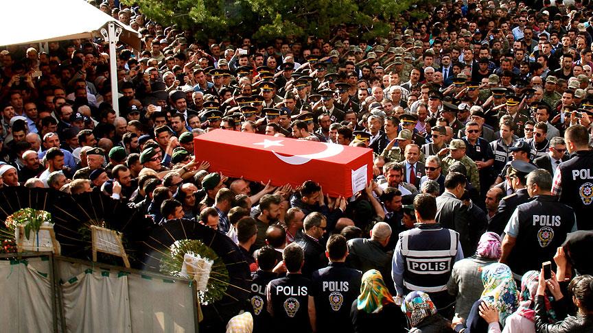 Şehit polis Yurtoğlu son yolculuğuna uğurlandı