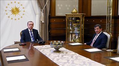 Cumhurbaşkanı Erdoğan Davutoğlu'nu kabul etti