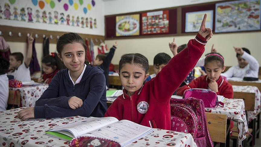 Cumhurbaşkanı Erdoğan'ın küçük konukları heyecanlı