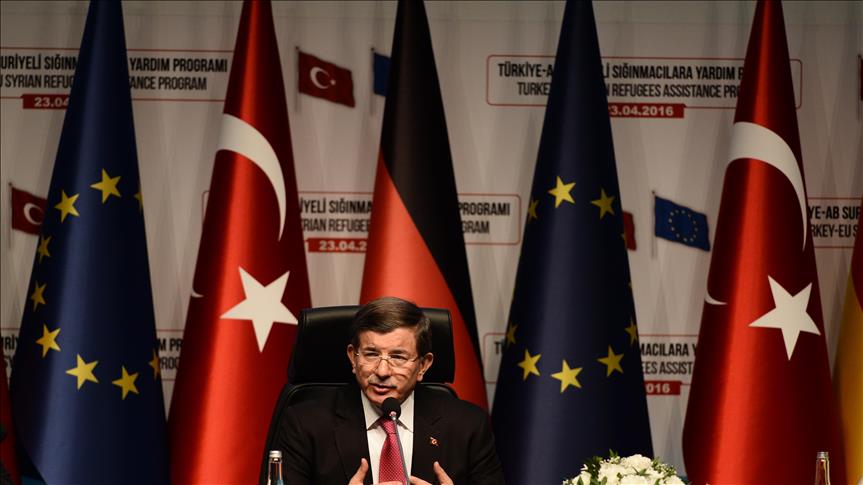 بخصوص اللاجئين.. داود أوغلو: غايتنا حل أكبر مأساة بعد الحرب العالمية الثانية