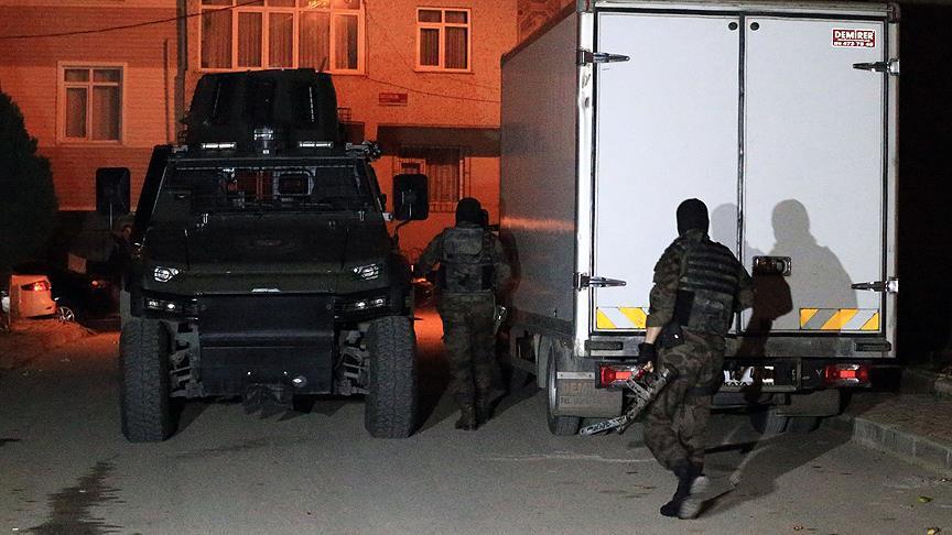 Istanbul police detain 12 in anti-terror operation
