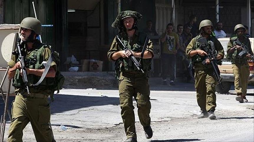 Two Palestinians shot dead in alleged stabbing attempt 