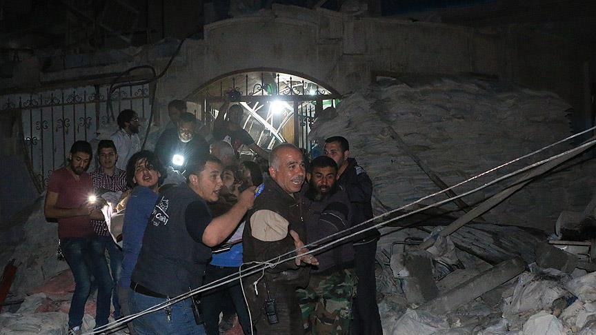 Russian warplanes attack Syria field hospital, kill 30