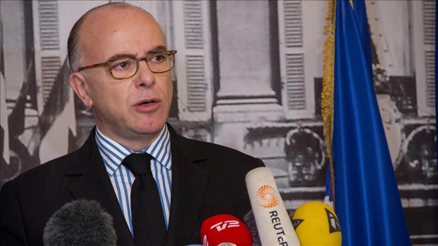 French minister vows no tolerance for protest violence 