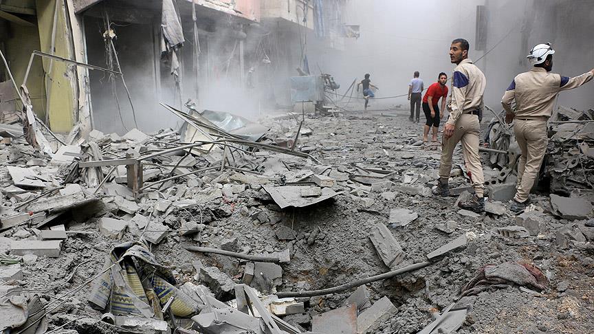 Suriye rejimi Halep'te yerleşim yerini bombaladı: 7 ölü, 30 yaralı