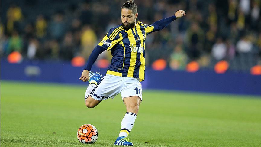 Fenerbahçe'de Diego, Alex'i arattı