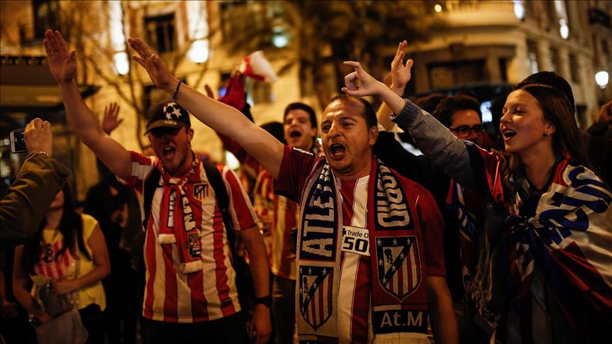 Atletico Madrid taraftarının final sevinci