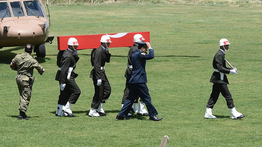 Şehit Uzman Çavuş Aslan son yolculuğuna uğurlandı