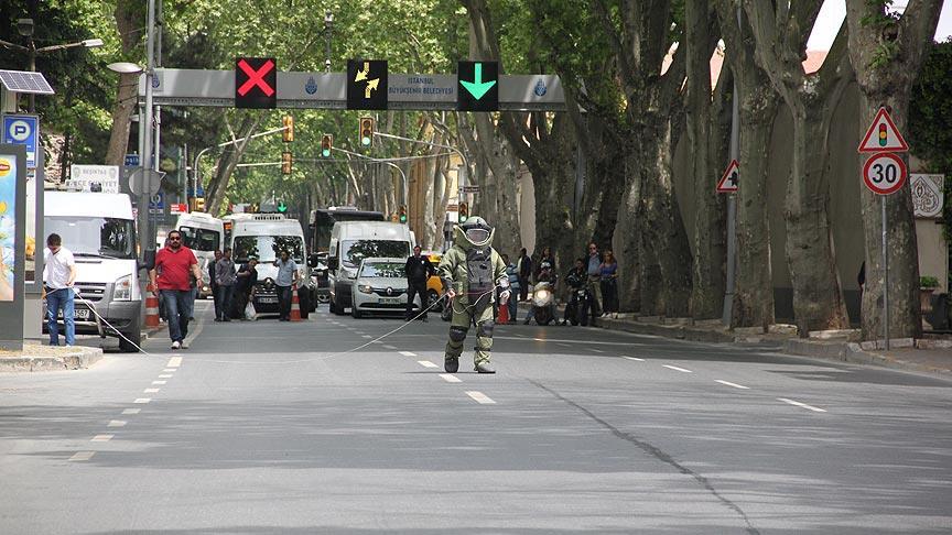İstanbul'da şüpheli paket fünyeyle patlatıldı