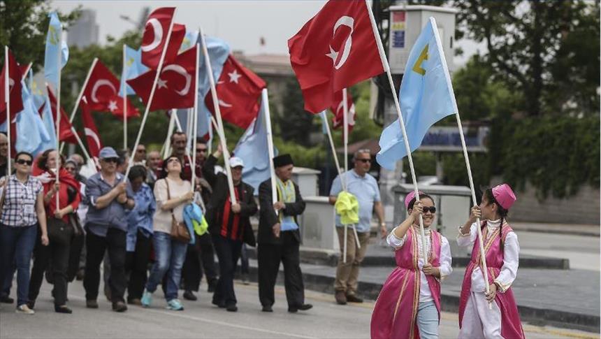 تركيا...تتار القرم يحيون الذكرى 72 لنفيهم من موطنها إبان العهد السوفيتي