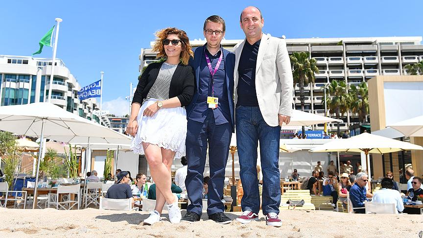 Türk filmi Albüm, Cannes'da eleştirmenlerden ödül bekliyor