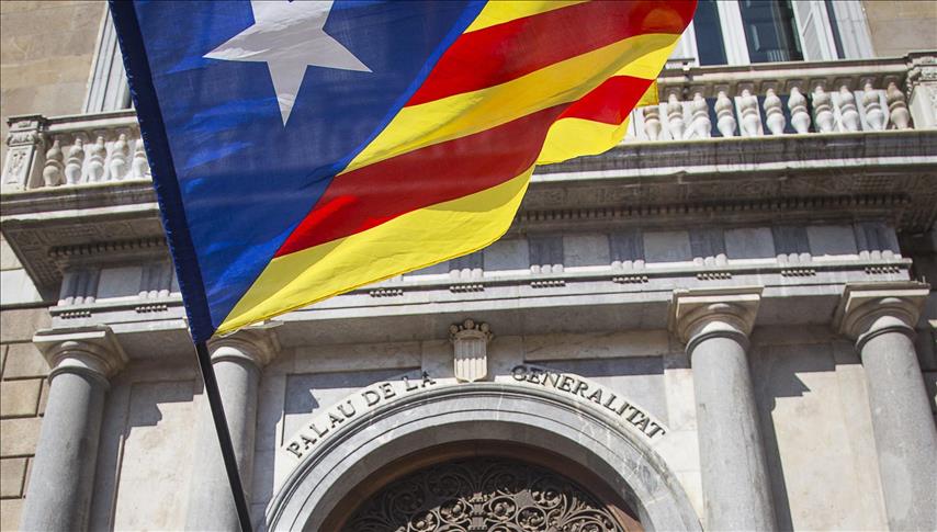 Spain’s ban on Catalan flags struck down by court