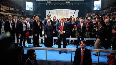 Binali Yıldırım bin 405 oyla AK Parti'nin 3. Genel Başkanı