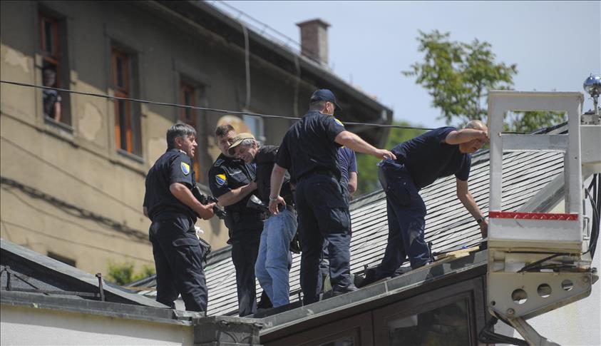 Drama u Sarajevu: Muškarac prijetio skokom sa krova ambasade Slovenije 