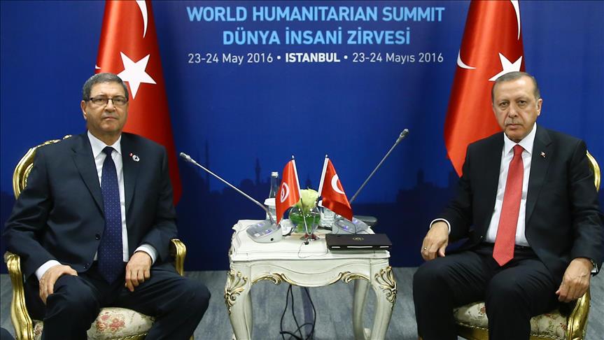 Президент Турции встретился с премьер-министром Туниса