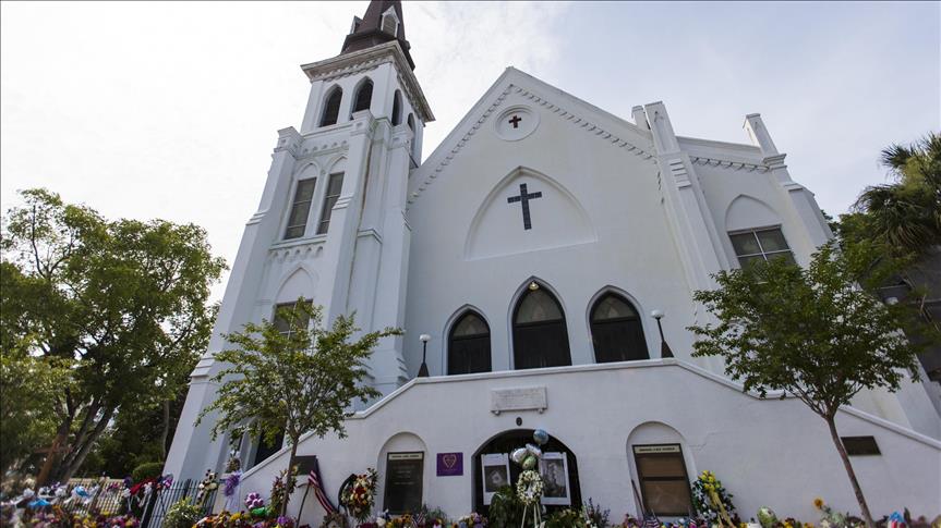 US to seek death penalty in S. Carolina church killings