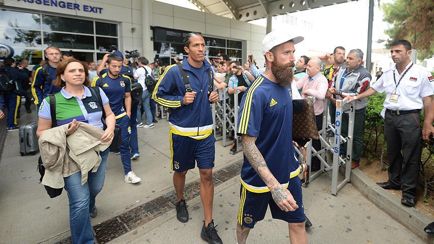 Fenerbahçe Antalya'ya geldi