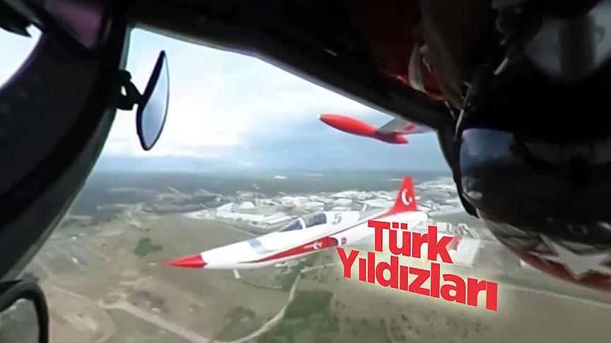Türk Yıldızları'nın 'baş döndüren' görüntüleri
