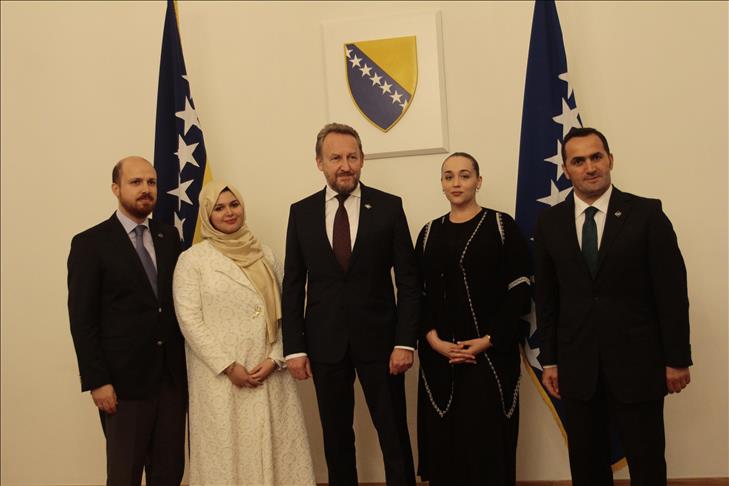 Izetbegović se sastao sa članovima Fondacije za streličarstvo iz Turske