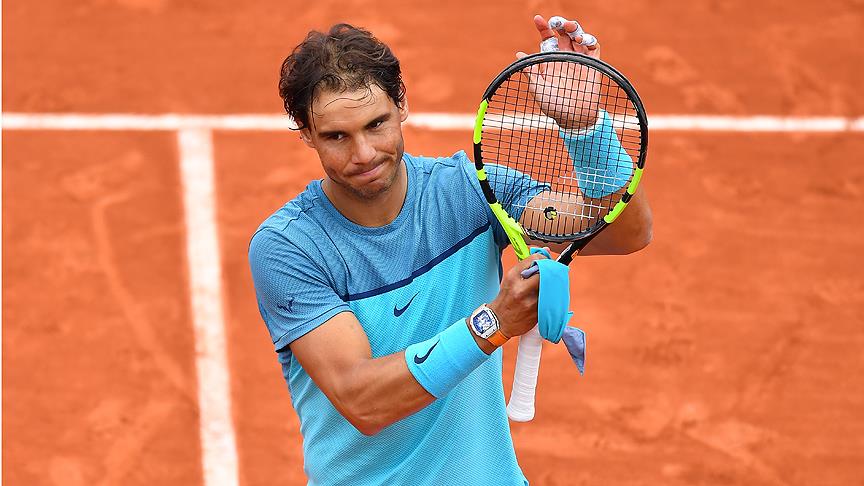 Nadal Fransa Açık'tan çekildi